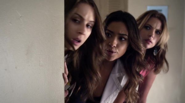 PLL_S04E19_720p_JACK_Up_DownloadSeriesHere_0141.jpg