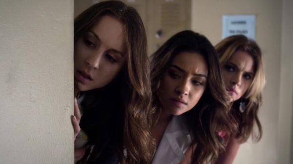 PLL_S04E19_720p_JACK_Up_DownloadSeriesHere_0152.jpg