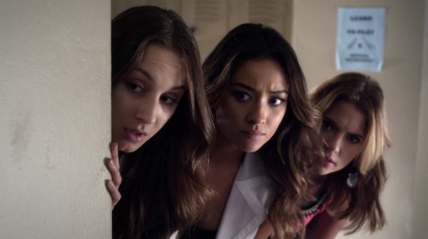 PLL_S04E19_720p_JACK_Up_DownloadSeriesHere_0162.jpg