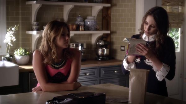 PLL_S04E19_720p_JACK_Up_DownloadSeriesHere_0175.jpg
