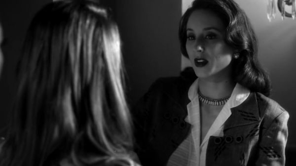 PLL_S04E19_720p_JACK_Up_DownloadSeriesHere_0619.jpg