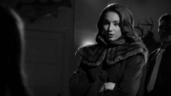 PLL_S04E19_720p_JACK_Up_DownloadSeriesHere_1075.jpg
