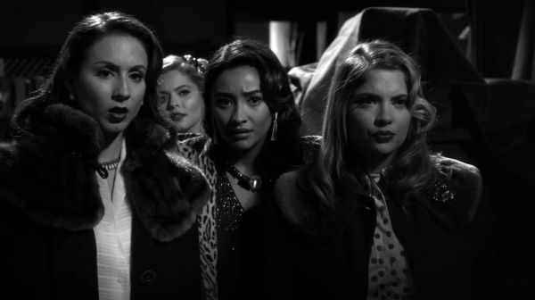 PLL_S04E19_720p_JACK_Up_DownloadSeriesHere_2272.jpg