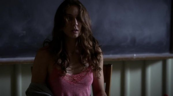 PLL_S04E20_720p_JACK_Up_DownloadSeriesHere_0097.jpg