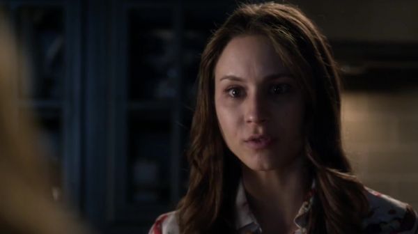 PLL_S04E20_720p_JACK_Up_DownloadSeriesHere_0650.jpg