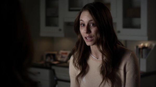 PLL_S04E20_720p_JACK_Up_DownloadSeriesHere_1040.jpg