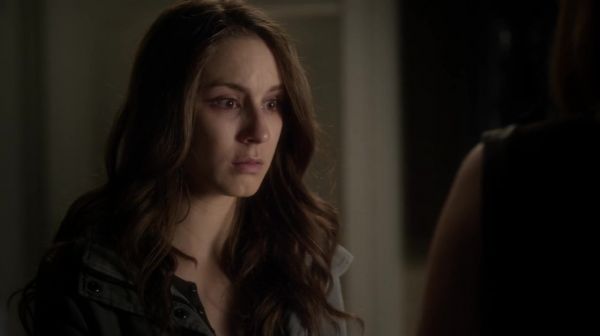 PLL_S04E20_720p_JACK_Up_DownloadSeriesHere_2459.jpg