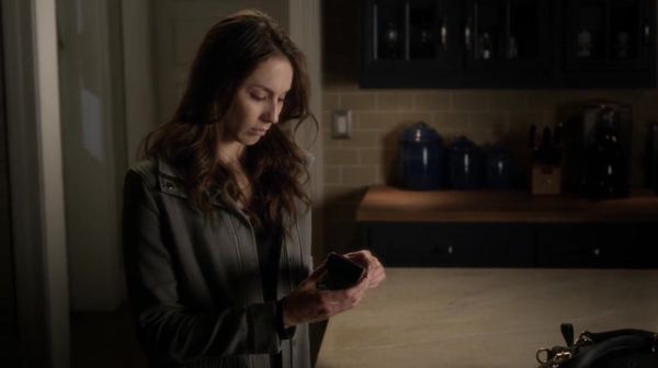 PLL_S04E20_720p_JACK_Up_DownloadSeriesHere_2474.jpg