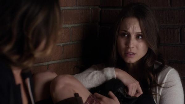 PLL_S04E21_720p_JACK_Up_DownloadSeriesHere_0503.jpg