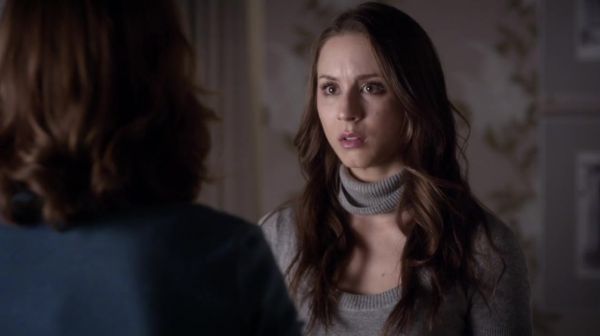 PLL_S04E23_720p_JACK_Up_DownloadSeriesHere_1367.jpg