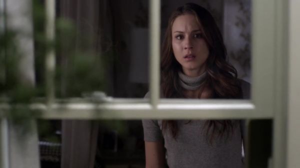 PLL_S04E23_720p_JACK_Up_DownloadSeriesHere_1521.jpg
