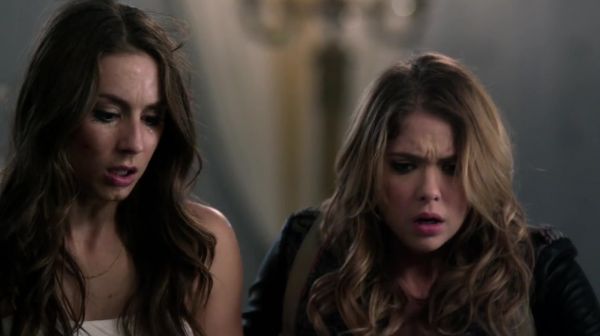 PLL_S04E23_720p_JACK_Up_DownloadSeriesHere_2379.jpg