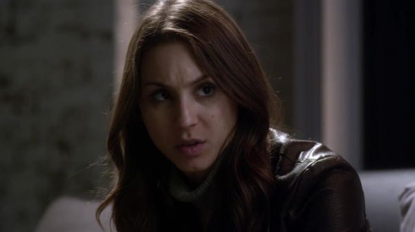 PLL_S04E24_720p_JACK_Up_DownloadSeriesHere_0376.jpg