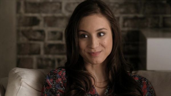 Pretty_Little_Liars_S02x01_720p_Bluray_Dual_PauloADM_1205.jpg