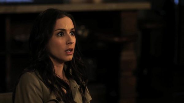 Pretty_Little_Liars_S02x05_720p_Bluray_Dual_PauloADM_2104.jpg