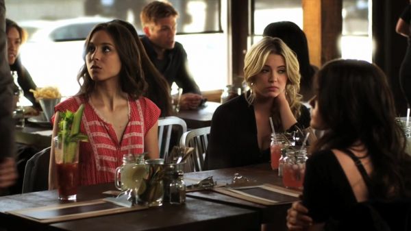 Pretty_Little_Liars_S02x06_720p_Bluray_Dual_PauloADM_0713.jpg