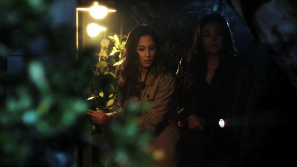 Pretty_Little_Liars_S02x09_720p_Bluray_Dual_PauloADM_1961.jpg