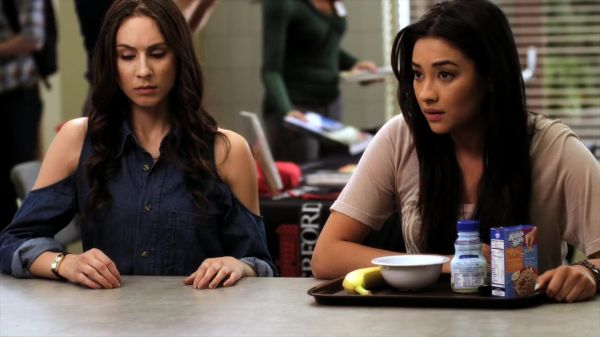 Pretty_Little_Liars_S02x10_720p_Bluray_Dual_PauloADM_0156.jpg