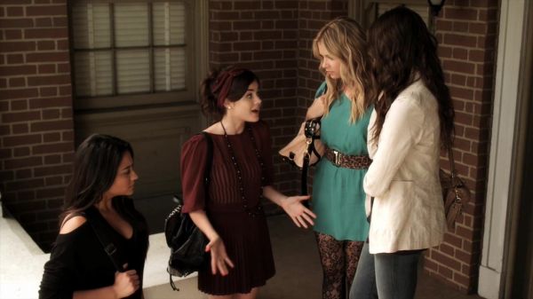 Pretty_Little_Liars_S02x11_720p_Bluray_Dual_PauloADM_1031.jpg