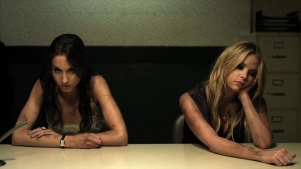 Pretty_Little_Liars_S02x12_720p_Bluray_Dual_PauloADM_1471.jpg