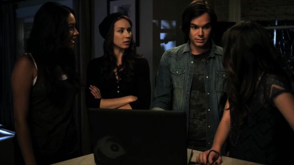 Pretty_Little_Liars_S02x15_720p_Bluray_Dual_PauloADM_0277.jpg