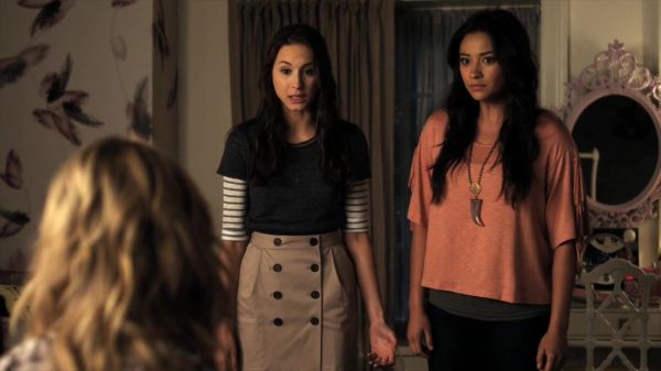 Pretty_Little_Liars_S02x15_720p_Bluray_Dual_PauloADM_1545.jpg