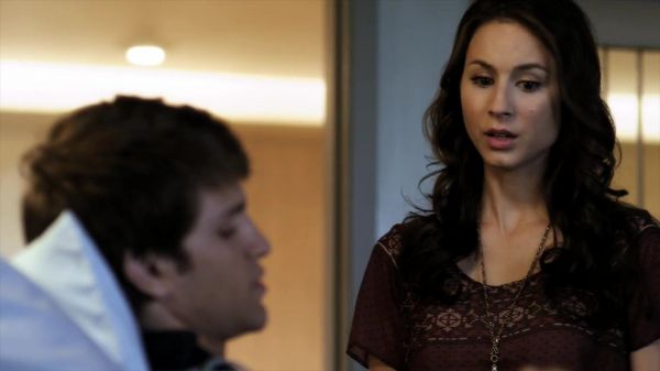Pretty_Little_Liars_S02x17_720p_Bluray_Dual_PauloADM_1001.jpg