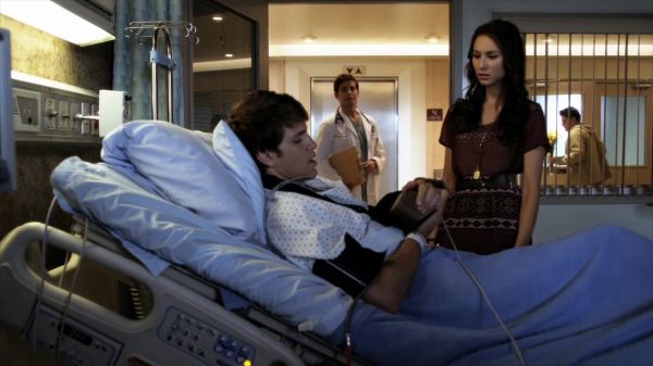 Pretty_Little_Liars_S02x17_720p_Bluray_Dual_PauloADM_1016.jpg