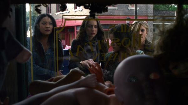 Pretty_Little_Liars_S02x22_720p_Bluray_Dual_PauloADM_2493.jpg