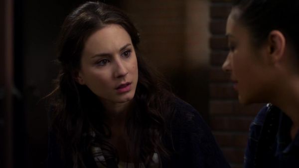 Pretty_Little_Liars_S02x23_720p_Bluray_Dual_PauloADM_0813.jpg