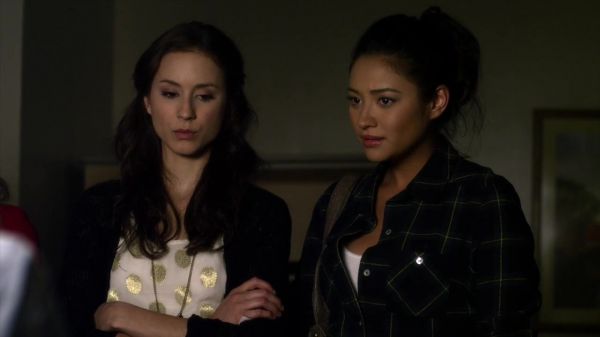 Pretty_Little_Liars_S02x23_720p_Bluray_Dual_PauloADM_2443.jpg