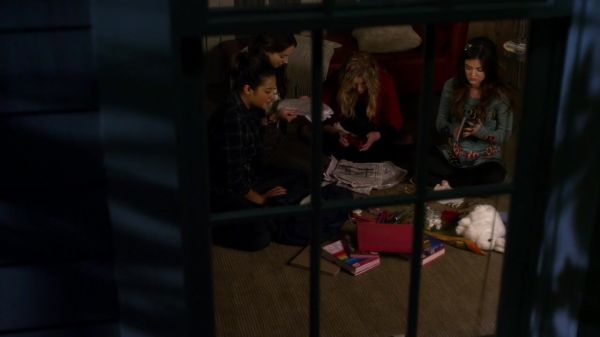 Pretty_Little_Liars_S02x23_720p_Bluray_Dual_PauloADM_2498.jpg