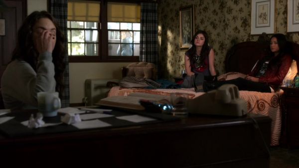 Pretty_Little_Liars_S02x25_720p_Bluray_Dual_PauloADM_0921.jpg