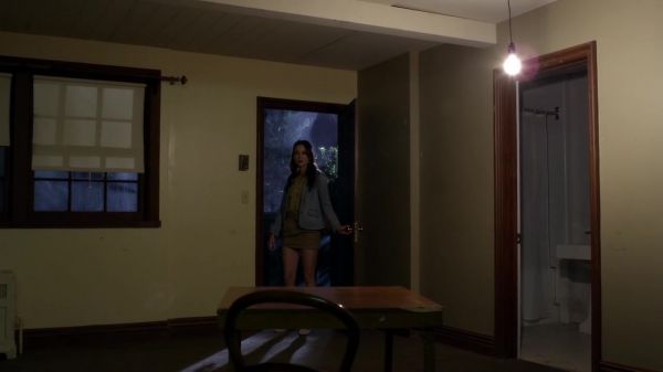 Pretty_Little_Liars_S03E01_BluRay_Rip_720p_Dual_Audio_WWW_TORRENTDOSFILMES_COM_1820.jpg