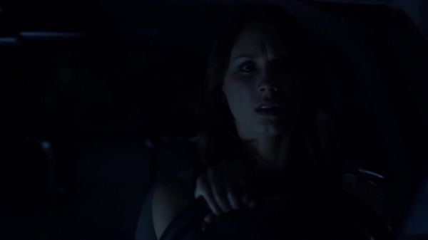 Pretty_Little_Liars_S03E07_BluRay_Rip_720p_Dual_Audio_WWW_TORRENTDOSFILMES_COM_1958.jpg