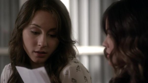Pretty_Little_Liars_S03E08_BluRay_Rip_720p_Dual_Audio_WWW_TORRENTDOSFILMES_COM_1154.jpg
