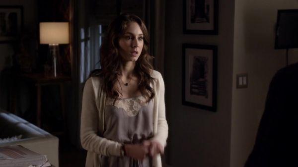 Pretty_Little_Liars_S03E15_BluRay_Rip_720p_Dual_Audio_WWW_TORRENTDOSFILMES_COM_1314.jpg