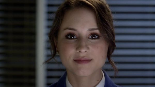 Pretty_Little_Liars_S03E15_BluRay_Rip_720p_Dual_Audio_WWW_TORRENTDOSFILMES_COM_2022.jpg