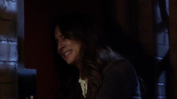 Pretty_Little_Liars_S03E16_BluRay_Rip_720p_Dual_Audio_WWW_TORRENTDOSFILMES_COM_2546.jpg