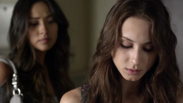 Pretty_Little_Liars_S03E17_BluRay_Rip_720p_Dual_Audio_WWW_TORRENTDOSFILMES_COM_0851.jpg