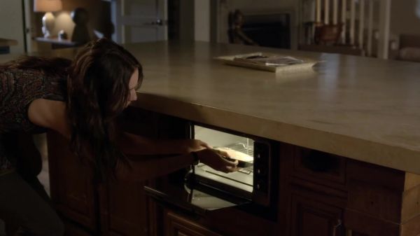 Pretty_Little_Liars_S03E17_BluRay_Rip_720p_Dual_Audio_WWW_TORRENTDOSFILMES_COM_1462.jpg