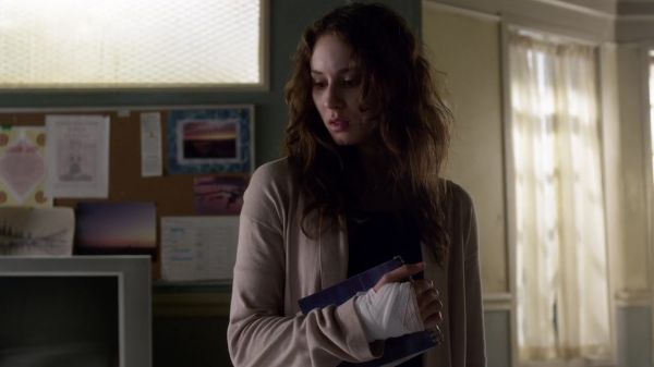 Pretty_Little_Liars_S03E22_BluRay_Rip_720p_Dual_Audio_WWW_TORRENTDOSFILMES_COM_2209.jpg