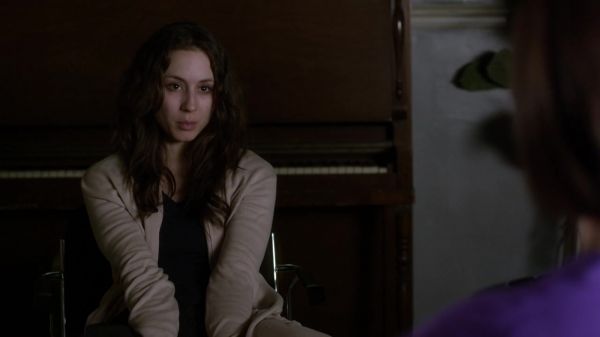 Pretty_Little_Liars_S03E22_BluRay_Rip_720p_Dual_Audio_WWW_TORRENTDOSFILMES_COM_2444.jpg