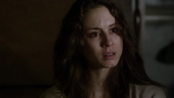 Pretty_Little_Liars_S03E22_BluRay_Rip_720p_Dual_Audio_WWW_TORRENTDOSFILMES_COM_2502.jpg