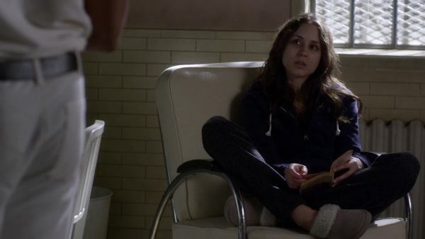 Pretty_Little_Liars_S03E23_BluRay_Rip_720p_Dual_Audio_WWW_TORRENTDOSFILMES_COM_1283.jpg