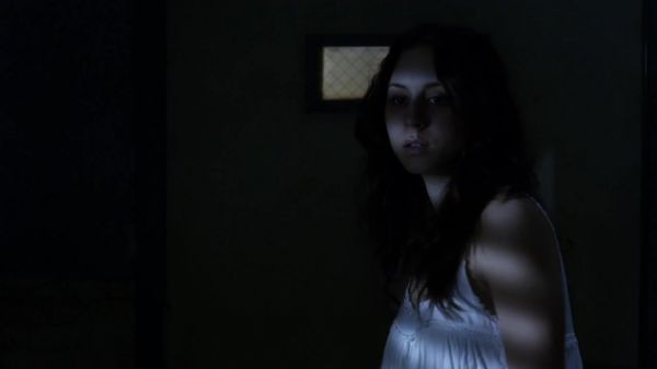 Pretty_Little_Liars_S03E23_BluRay_Rip_720p_Dual_Audio_WWW_TORRENTDOSFILMES_COM_1947.jpg