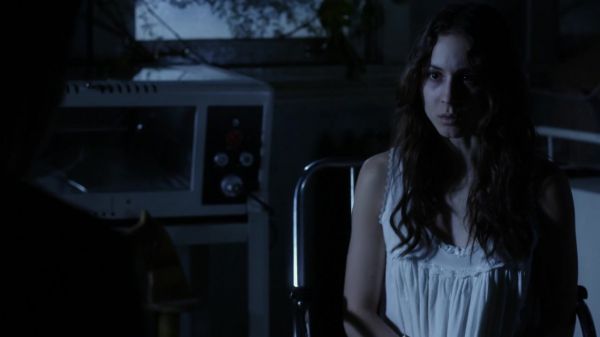 Pretty_Little_Liars_S03E23_BluRay_Rip_720p_Dual_Audio_WWW_TORRENTDOSFILMES_COM_2286.jpg