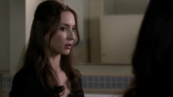 Pretty_Little_Liars_S03E24_BluRay_Rip_720p_Dual_Audio_WWW_TORRENTDOSFILMES_COM_1741.jpg