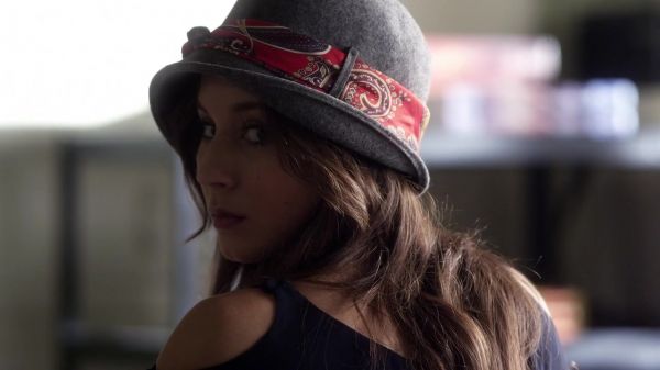 Pretty_Little_Liars_S03E24_BluRay_Rip_720p_Dual_Audio_WWW_TORRENTDOSFILMES_COM_1792.jpg