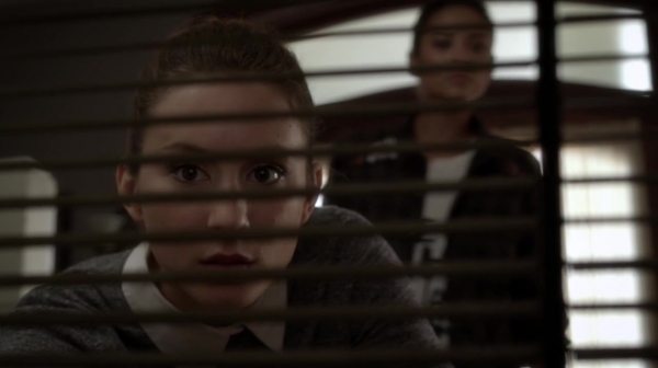 Pretty_Little_Liars_S05E14_Mini_720p_WEB-DL_Dual_RMZ-Dinho_1505.jpg